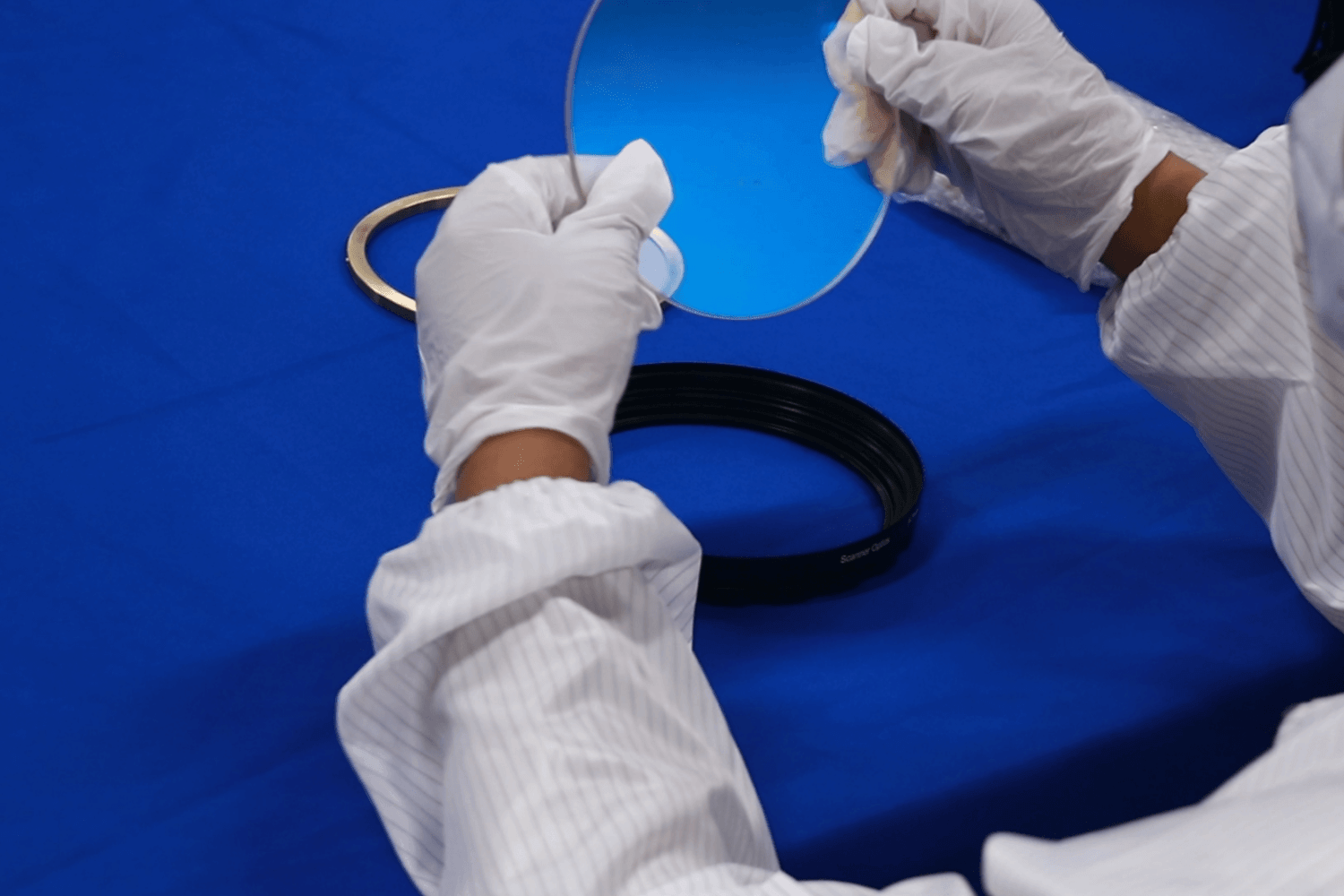 How to Maintain F-theta Lens Protective Lenses in Laser Welding Systems