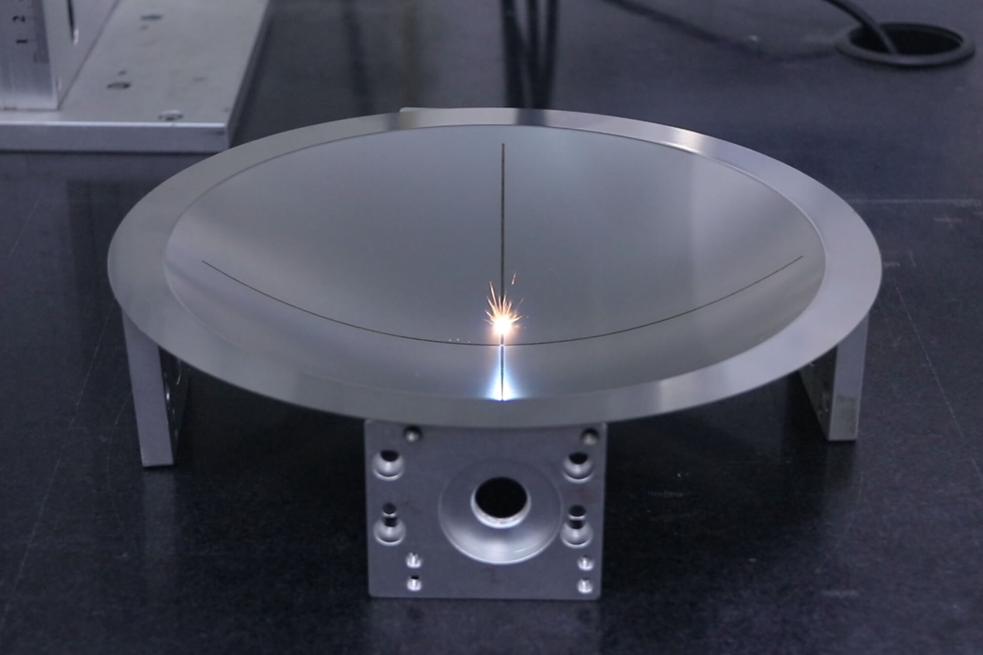 Laser Spot Size: Calculation and Key Factors